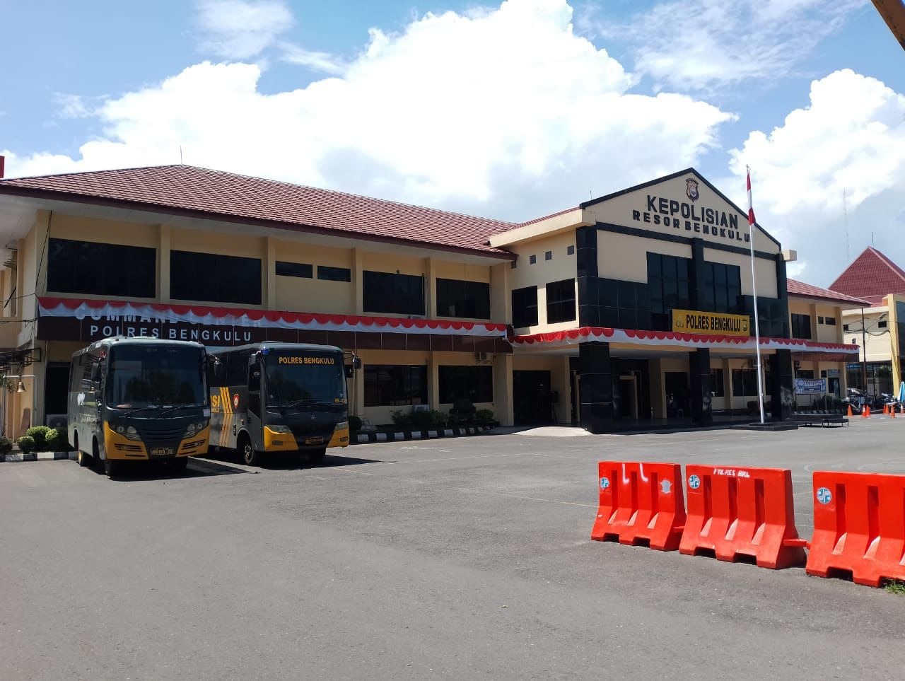 Diduga Lakukan Asusila, Oknum Guru di Kota Bengkulu Dilaporkan ke Polresta Bengkulu 