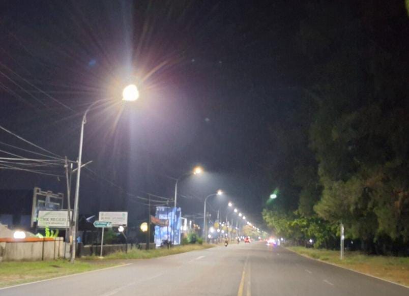 Pantai Panjang Bengkulu Terang Benderang, Pemkot Pasang Ratusan Lampu Jalan Demi Wisata dan Festival Tabut