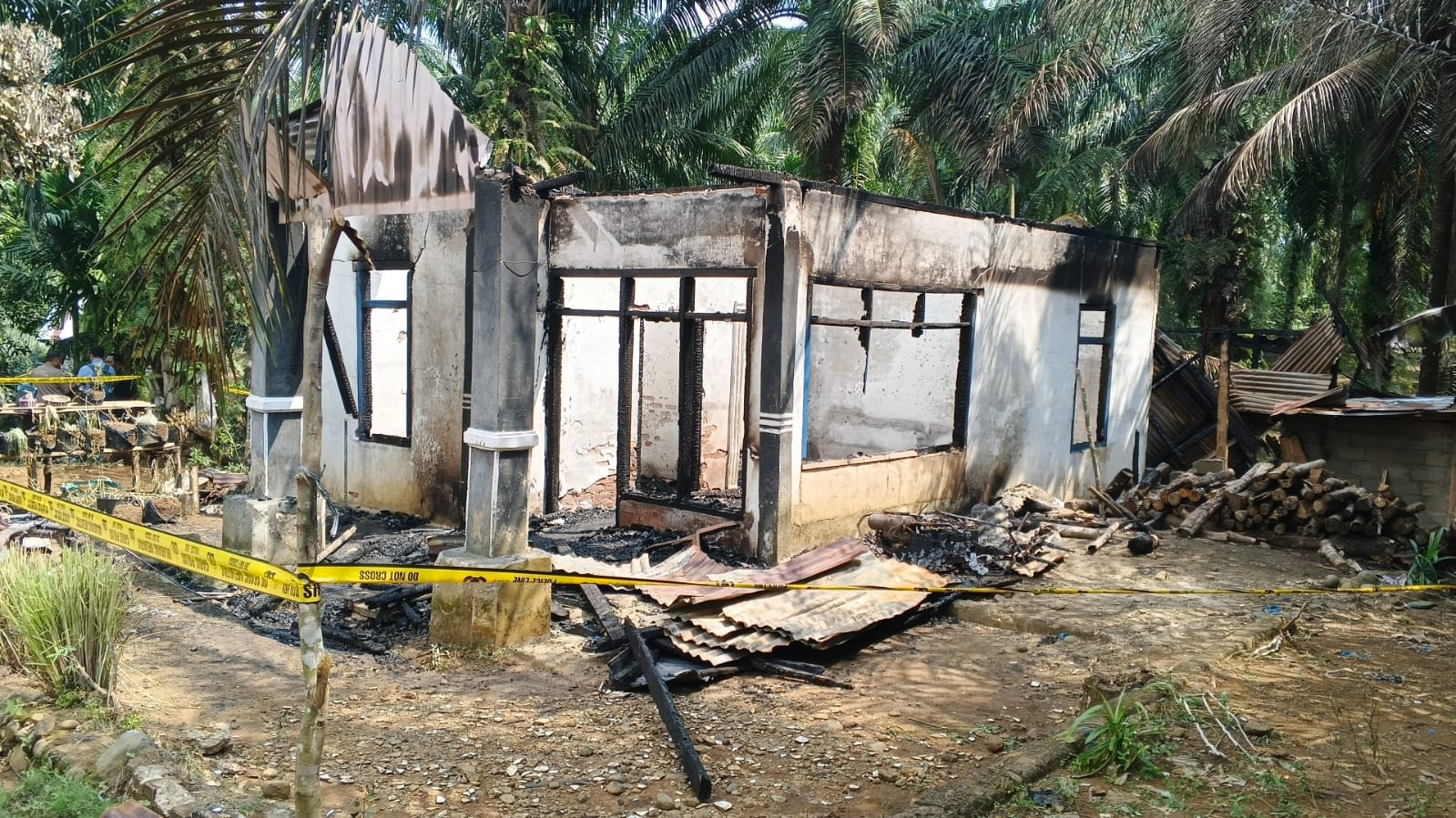 Tragedi Dini Hari di Desa Senali, Kebakaran Rumah Milik Meka Hartati Tewaskan Pasutri Muda