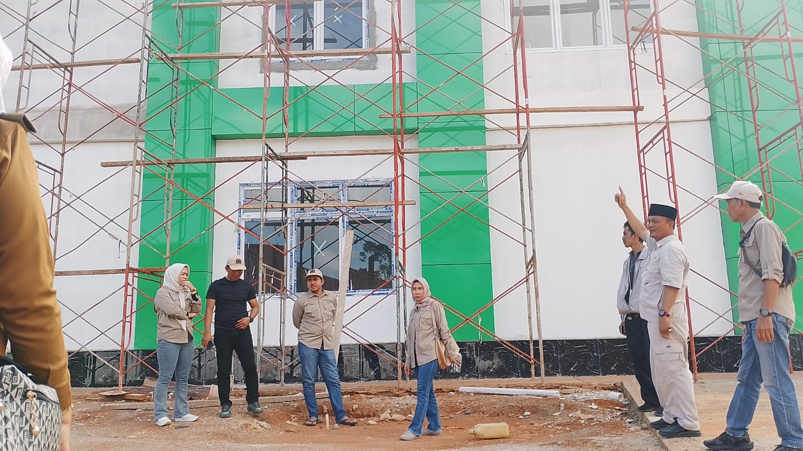 Sidak Pembangunan RS Pratama Kaur, Komisi II DPRD Temukan Progres Mangkrak dan Drainase Retak