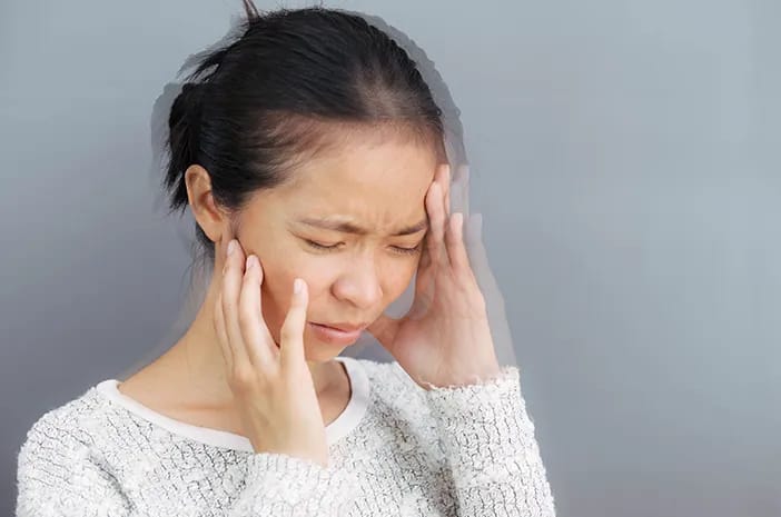 Sakit Kepala, Kenali Penyebab dan Faktor Risiko Sakit Kepala