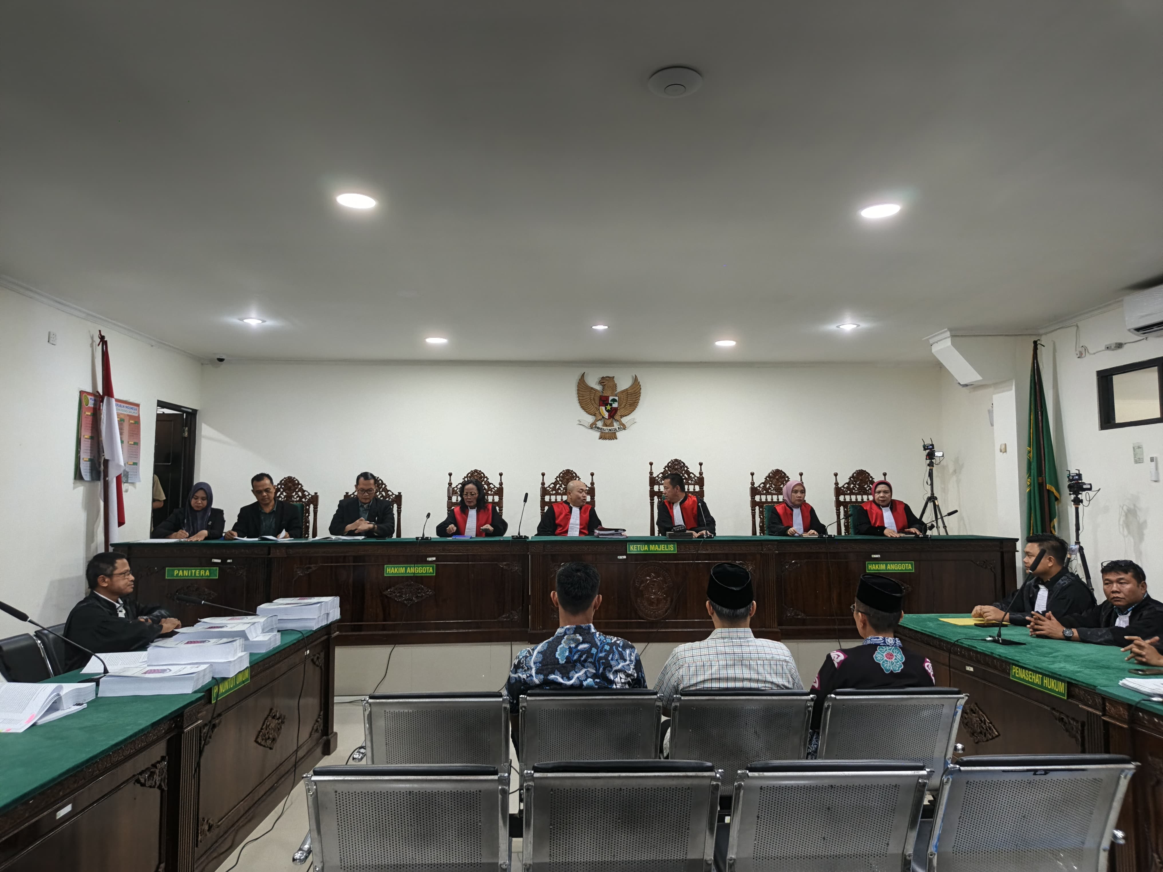 Terjerat Kasus Korupsi Dana Pilkada Rp39 Miliar, Mantan Gubernur Rohidin Mersyah Dituntut 8 Tahun Penjara 