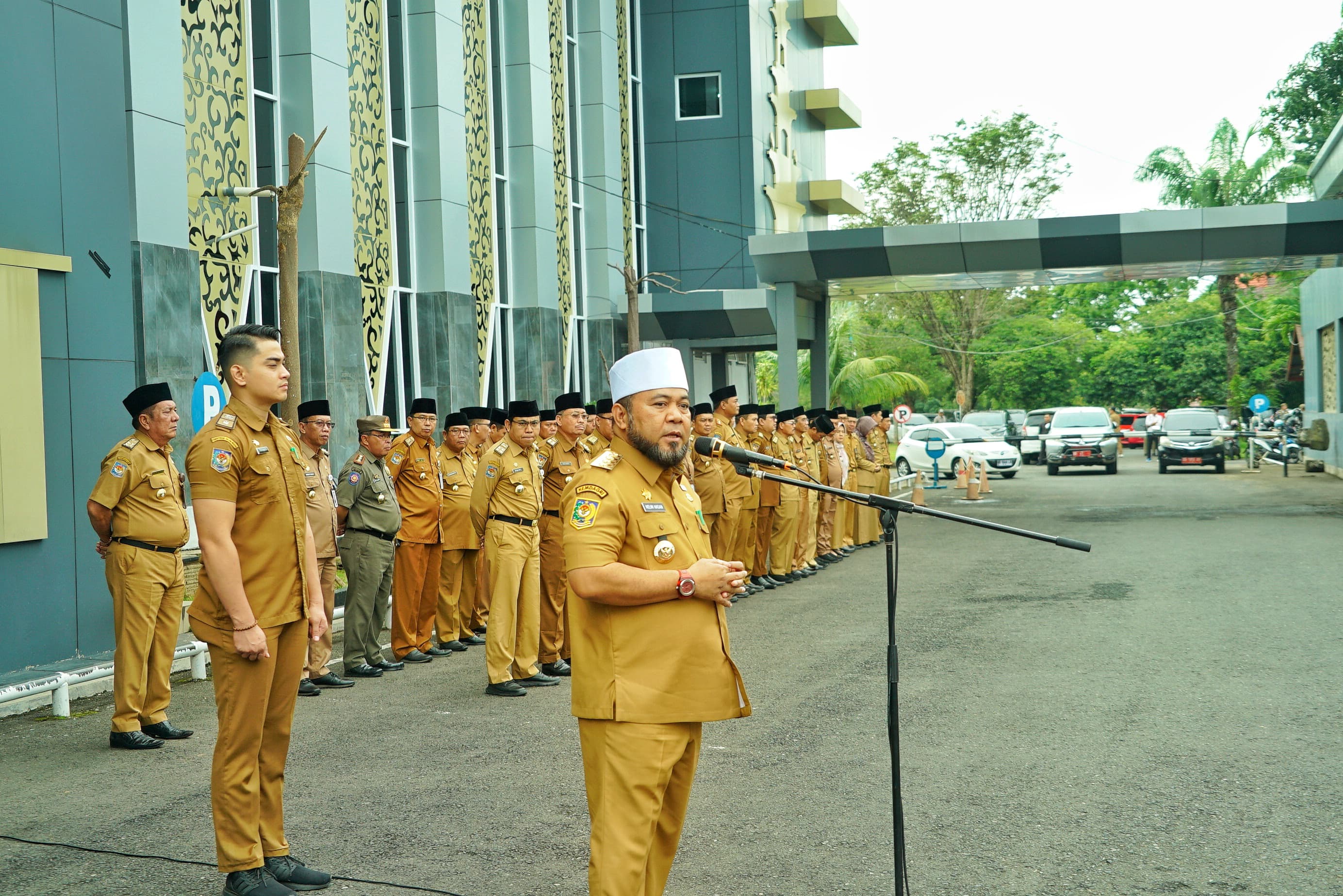 Gubernur Helmi Kumpulkan Pimpinan OPD Pemprov Bengkulu, Tak Sejalan Siap-siap Dimutasi 