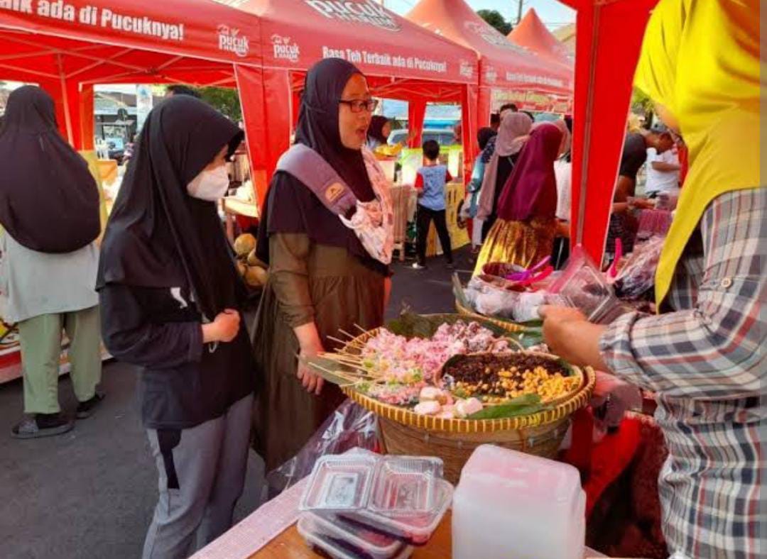 Libatkan Puluhan UMKM, Pemkot Gelar Pasar Ramadan di Halaman Berendo Masjid At-Taqwa Kota Bengkulu
