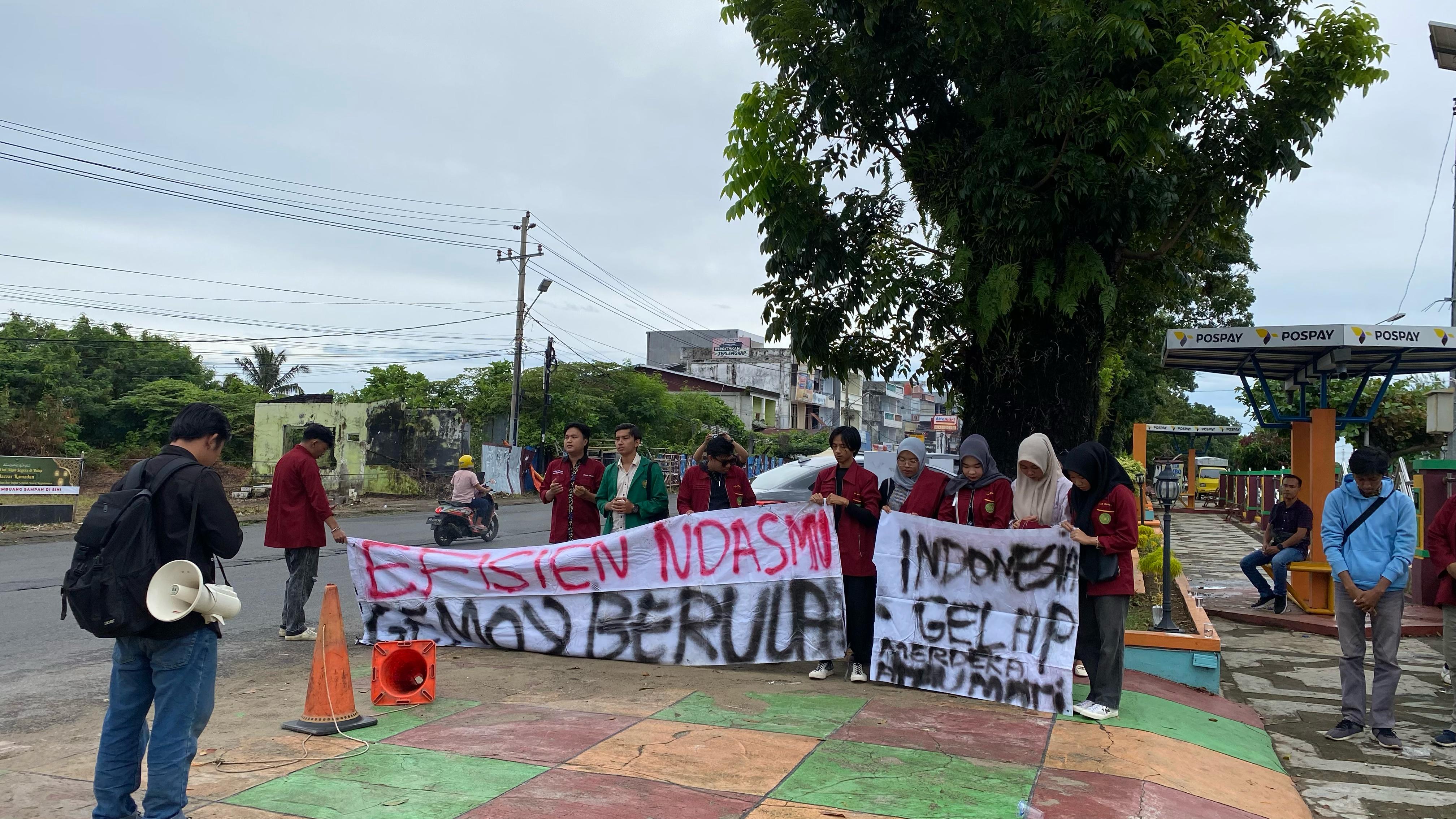 Mimbar Bebas Mahasiswa UMB, Serukan Efisiensi Anggaran Hingga Kebijakan Tak Pro Rakyat