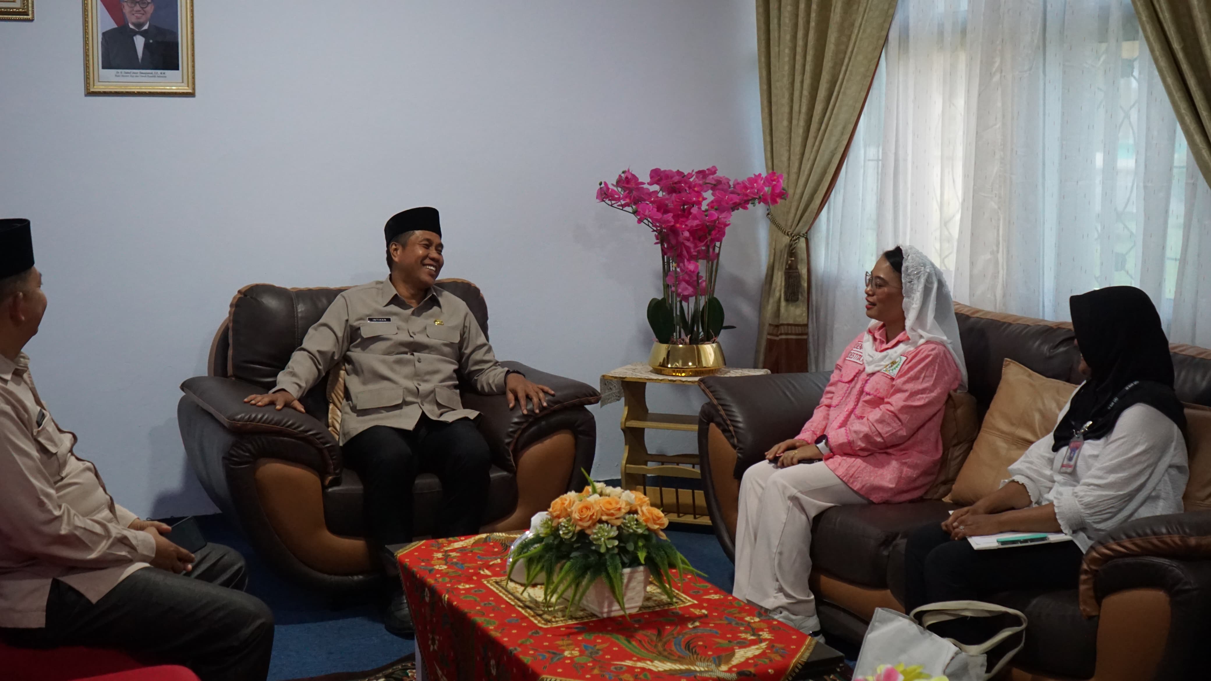 Diskusi Soal Penyelenggaraan Haji di Bengkulu, Senator Destita Sambangi Kanwi Kemenag 