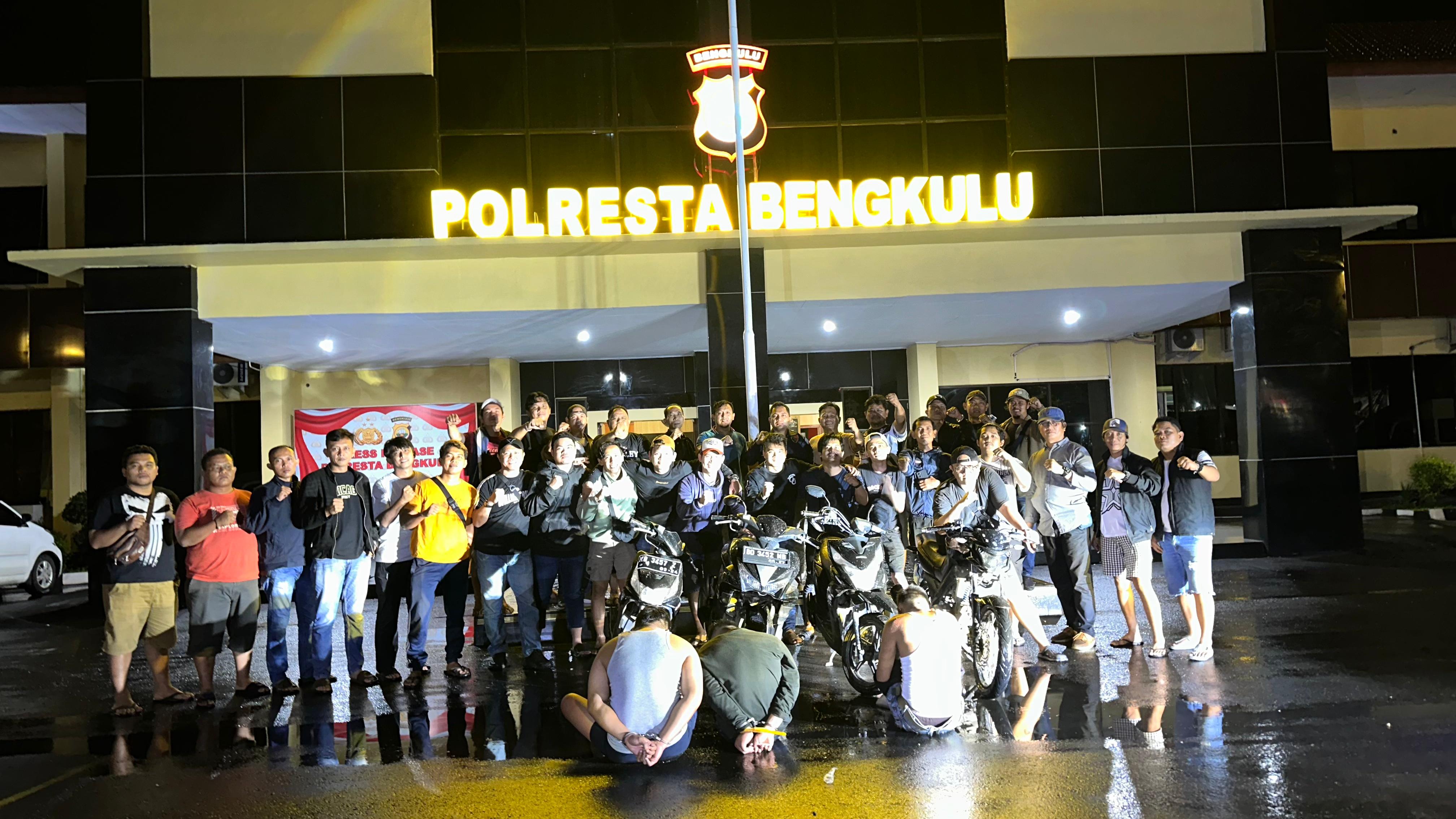 Mobil Terperosok ke Tebing Saat Kabur, Tiga Pencuri Spesialis Terekam CCTV di Bengkulu Ditangkap