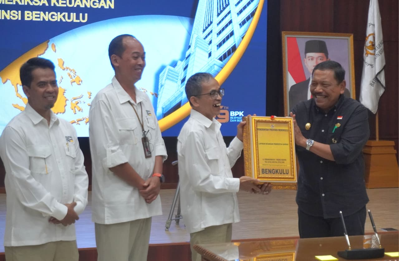 Pemprov Bengkulu Serahkan LKPD 2025 ke BPK, Perkuat Transparansi Keuangan