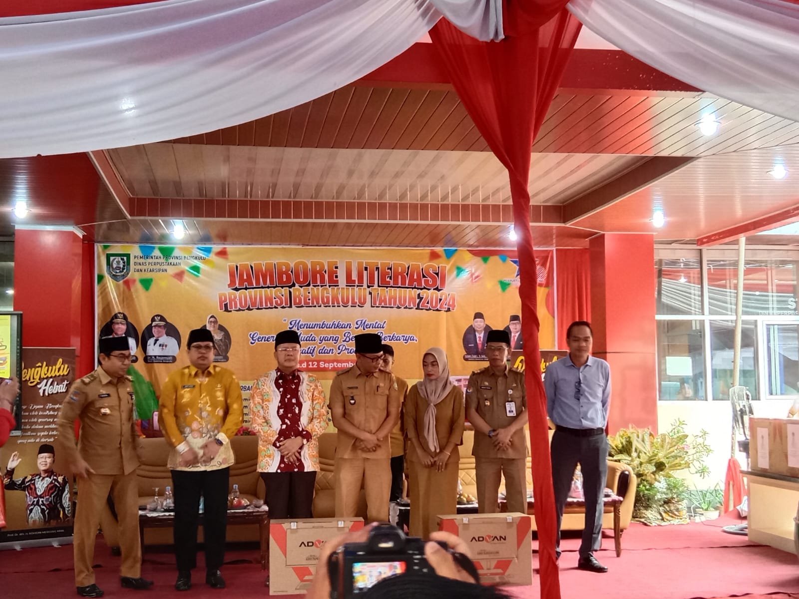 Jambore Literasi 2024, Ada Lomba Bercerita, Debat Hingga Penyerahan Bantuan Komputer oleh Gubernur