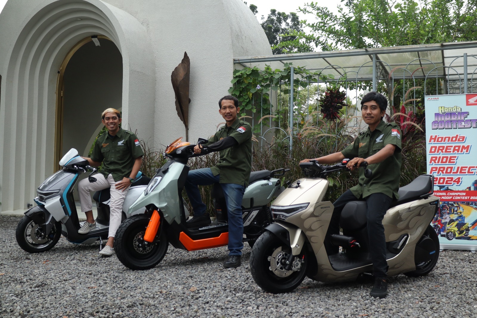 Tiga Juara Modifikasi Hadirkan Karya Perdana pada Motor Listrik Honda