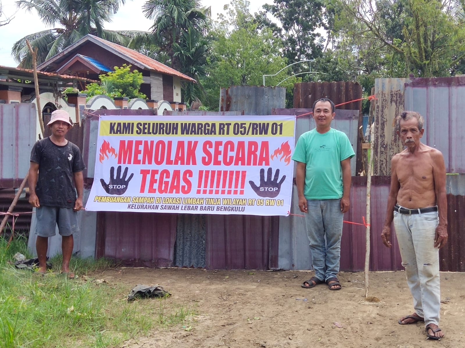 Warga Sawah Lebar Baru Tolak Keras  Kawasannya Dijadikan Tempat Pembuangan Sampah