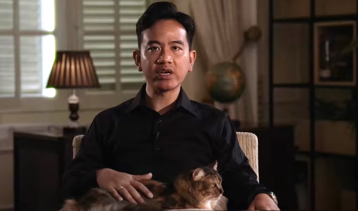 Gibran Respons Putusan MK soal Ijazah: Kalau Nggak Lulus, Mana Mungkin Kuliah di Singapura