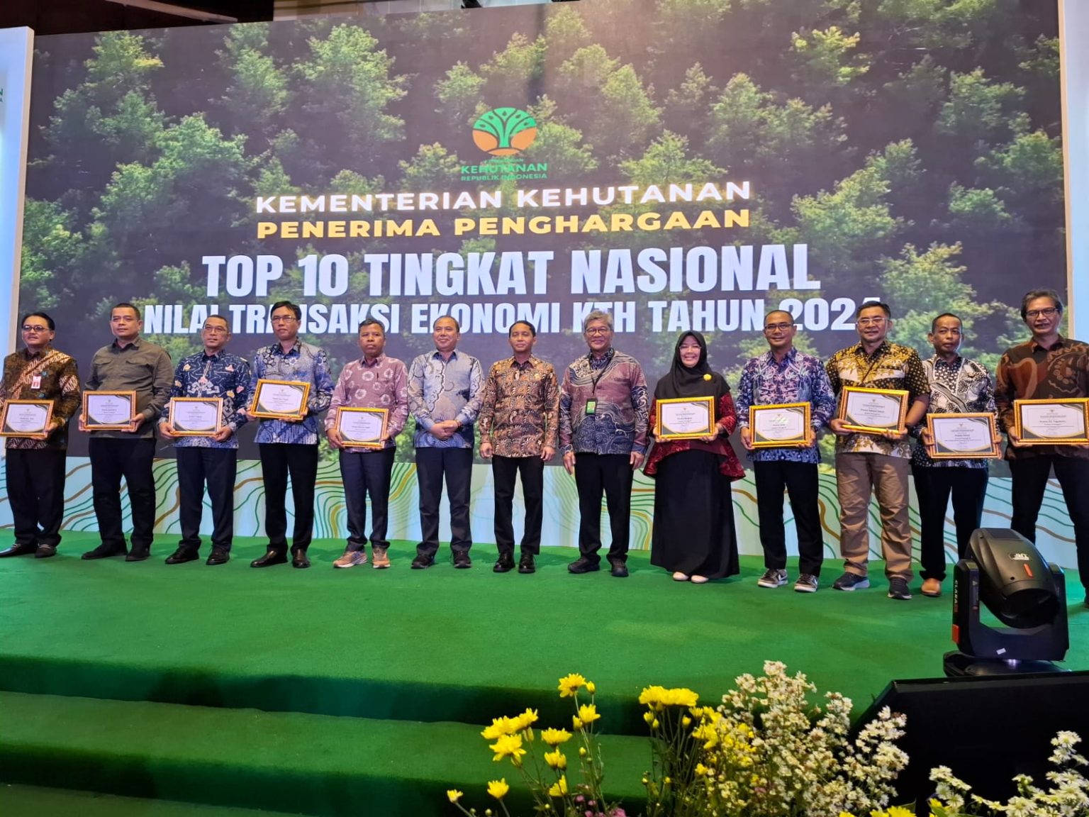 DLHK Provinsi Bengkulu Terima Penghargaan Nasional atas Keberhasilan Kelompok Tani Hutan