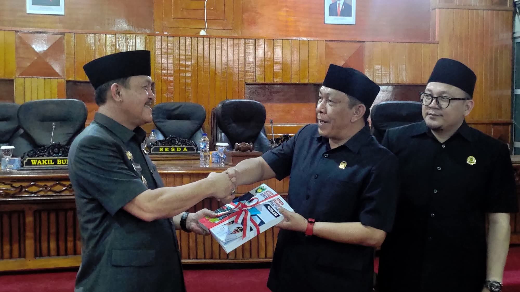 Wabup Bengkulu Selatan Sampaikan LKPj 2025 di Paripurna DPRD