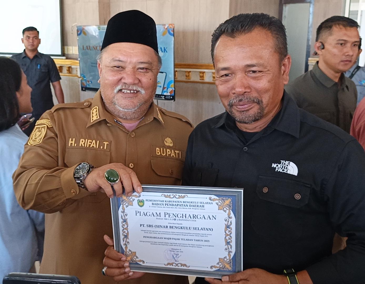 Pemkab Bengkulu Selatan Apresiasi Dua Perusahaan Sawit Patuh Pajak