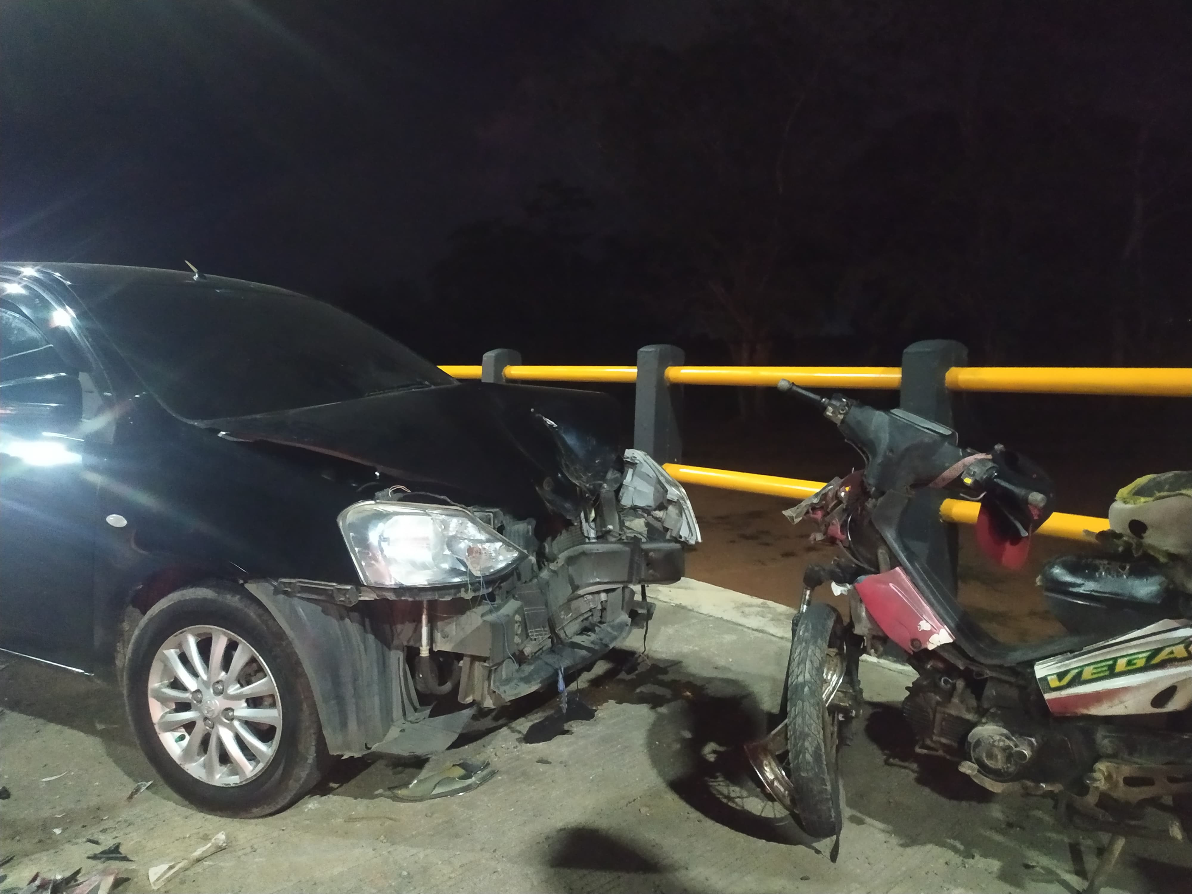 Kecelakaan di Jembatan Elevated, Penjual Ikan Asin Alami Luka Berat