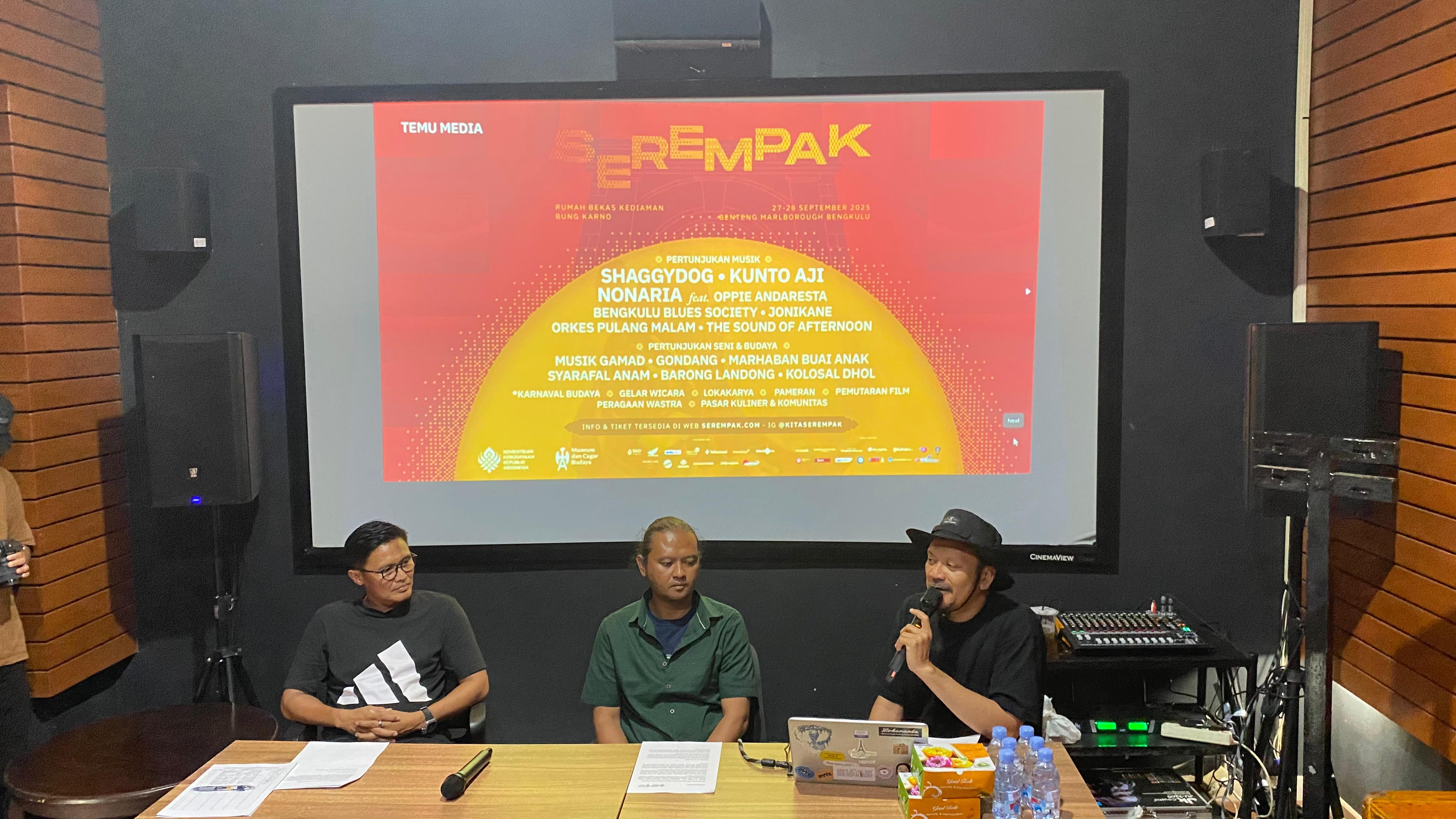 Rayakan Identitas Bengkulu Lewat Festival Serempak 2025 di Benteng Marlborough 
