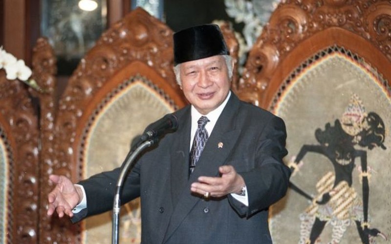  'Mikul Dhuwur Mendhem Jero' Ala Presiden Soeharto