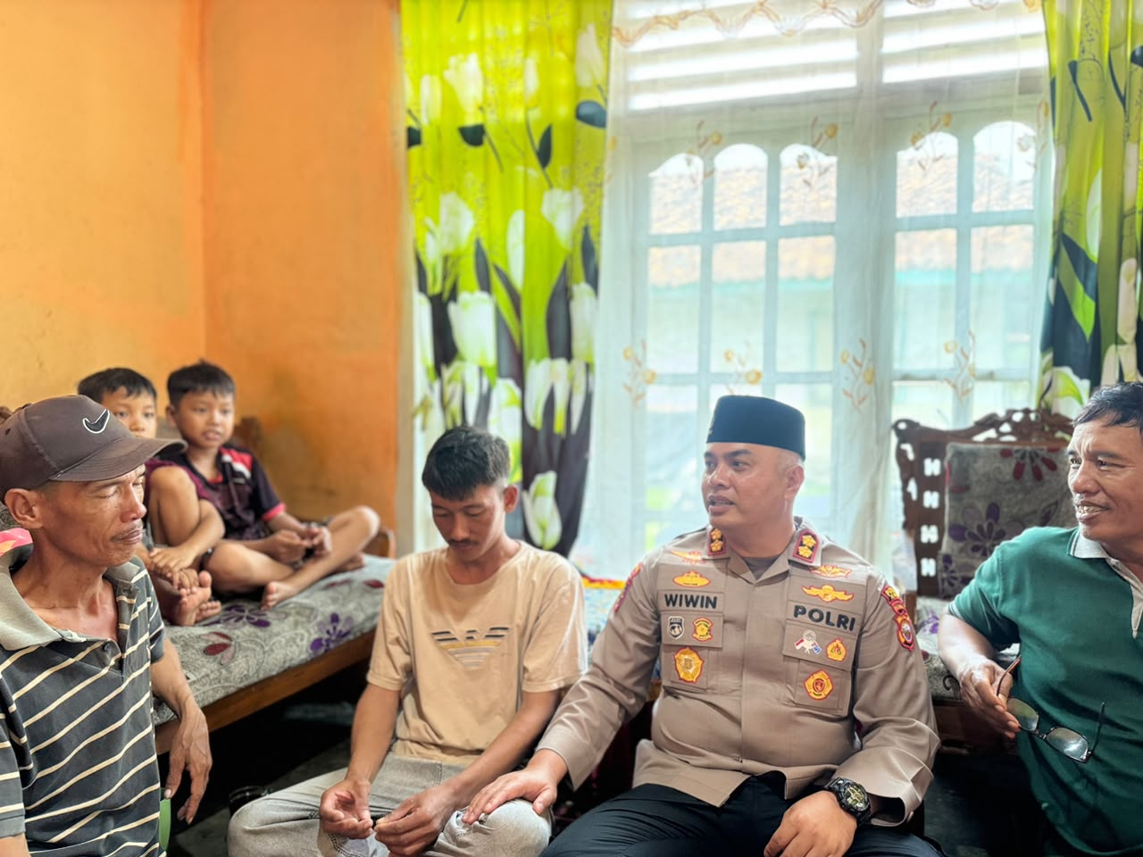 Terempas Gelombang di Perairan Linau, Nelayan Asal Kaur Ditemukan Selamat
