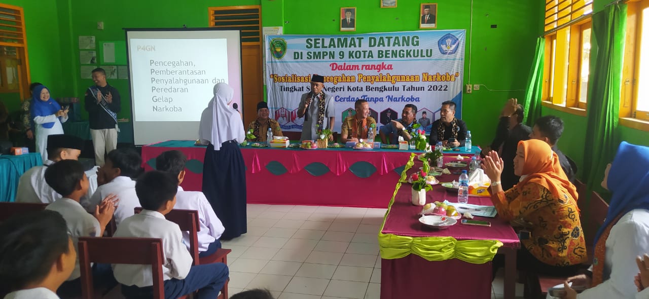 Diknas Bekerjasama dengan BNN Sosialisasi Narkoba ke Pelajar Tingkat SMP se Kota Bengkulu