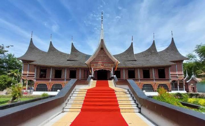  Museum Adityawarman, Melestarikan Benda Bersejarah di Minangkabau