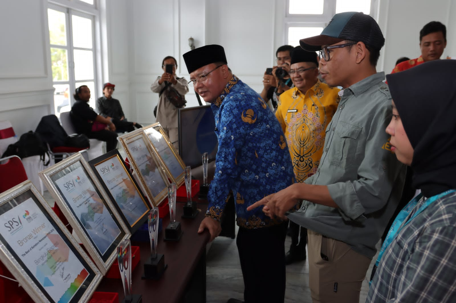 One Day Kominfo, Gubernur Rohidin Nilai Bengkulu Ekspress Media yang Objektif