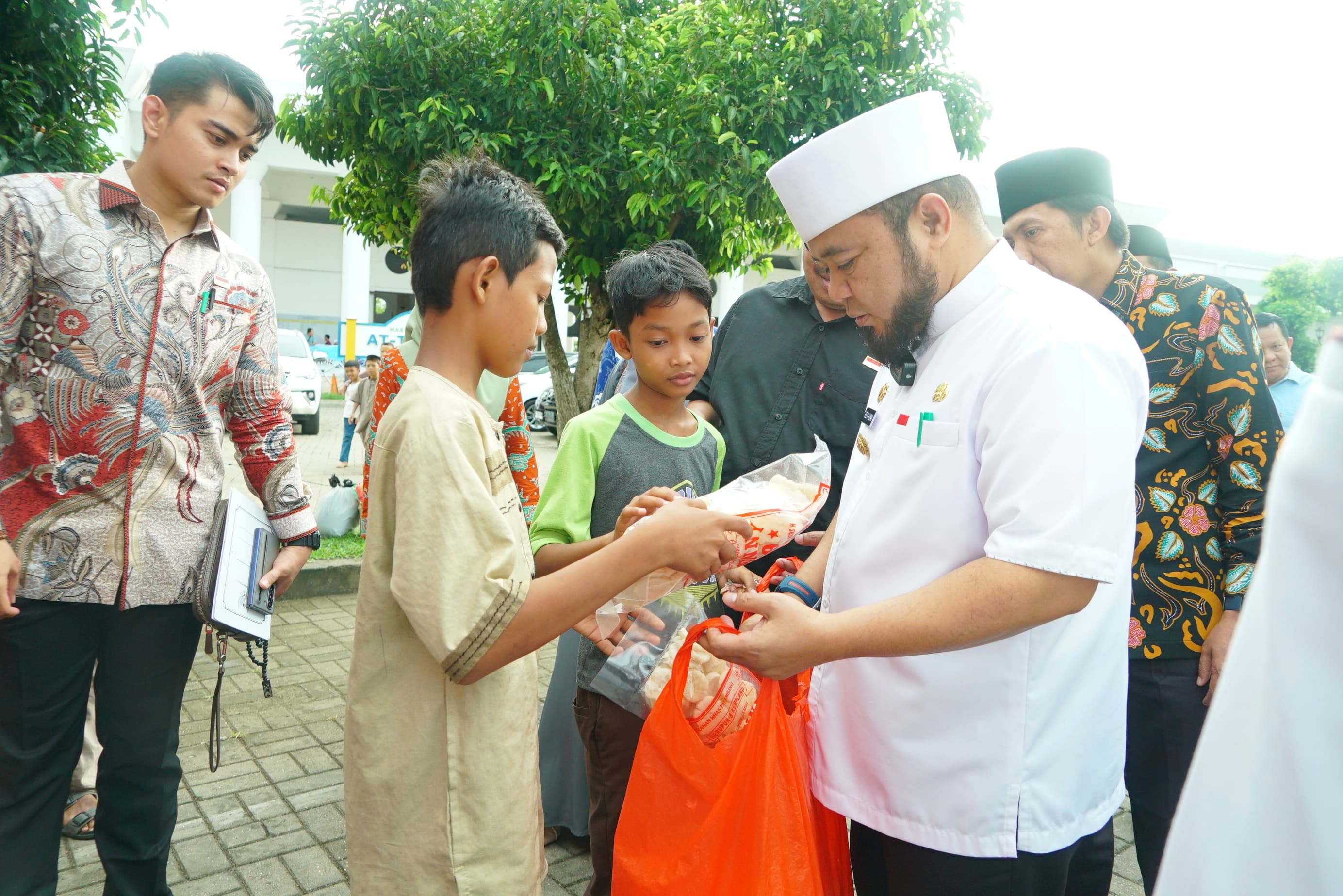 Wujudkan Bengkulu Religius, Gubernur Bengkulu Ajak Masyarakat Memakmurkan Masjid