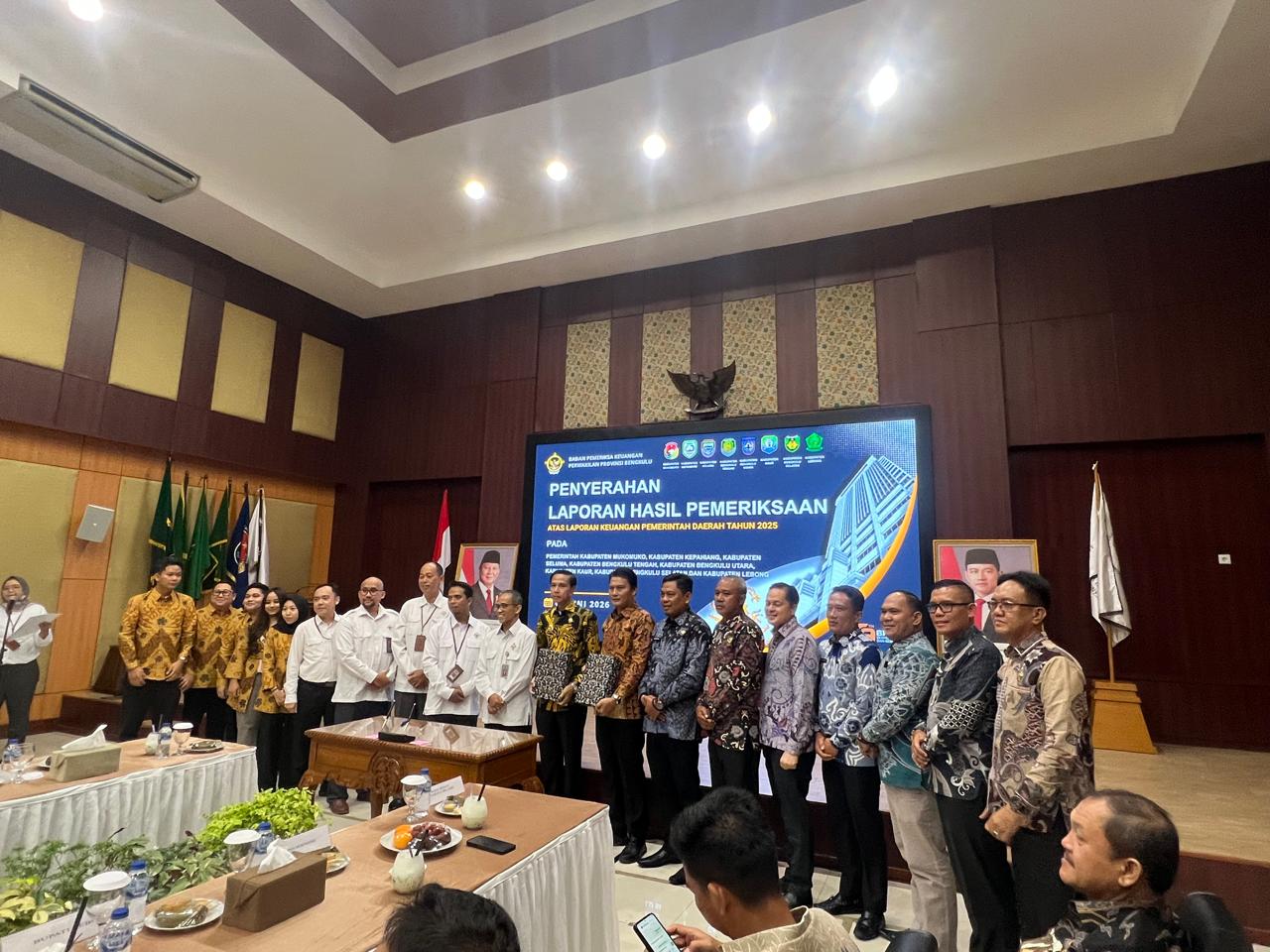 Buktikan Kinerja Lewat Prestasi Tertinggi BPK, Bupati Kaur Apresiasi Sinergi Solid Seluruh OPD