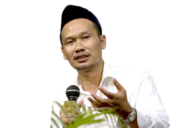 Ingin Jadi Orang Beruntung Karena Didoakan Malaikat, Gus Baha Sarankan Amalan Ini