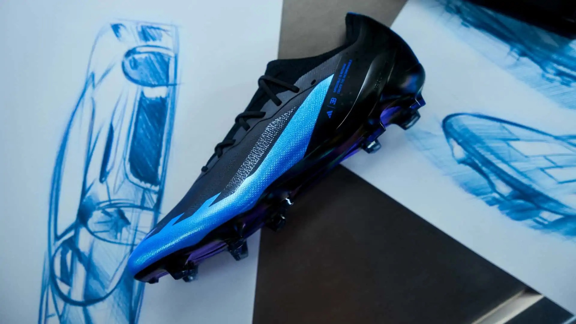  Bugatti x Gaya Adidas, Sepatu Sepak Bola Edisi Terbatas