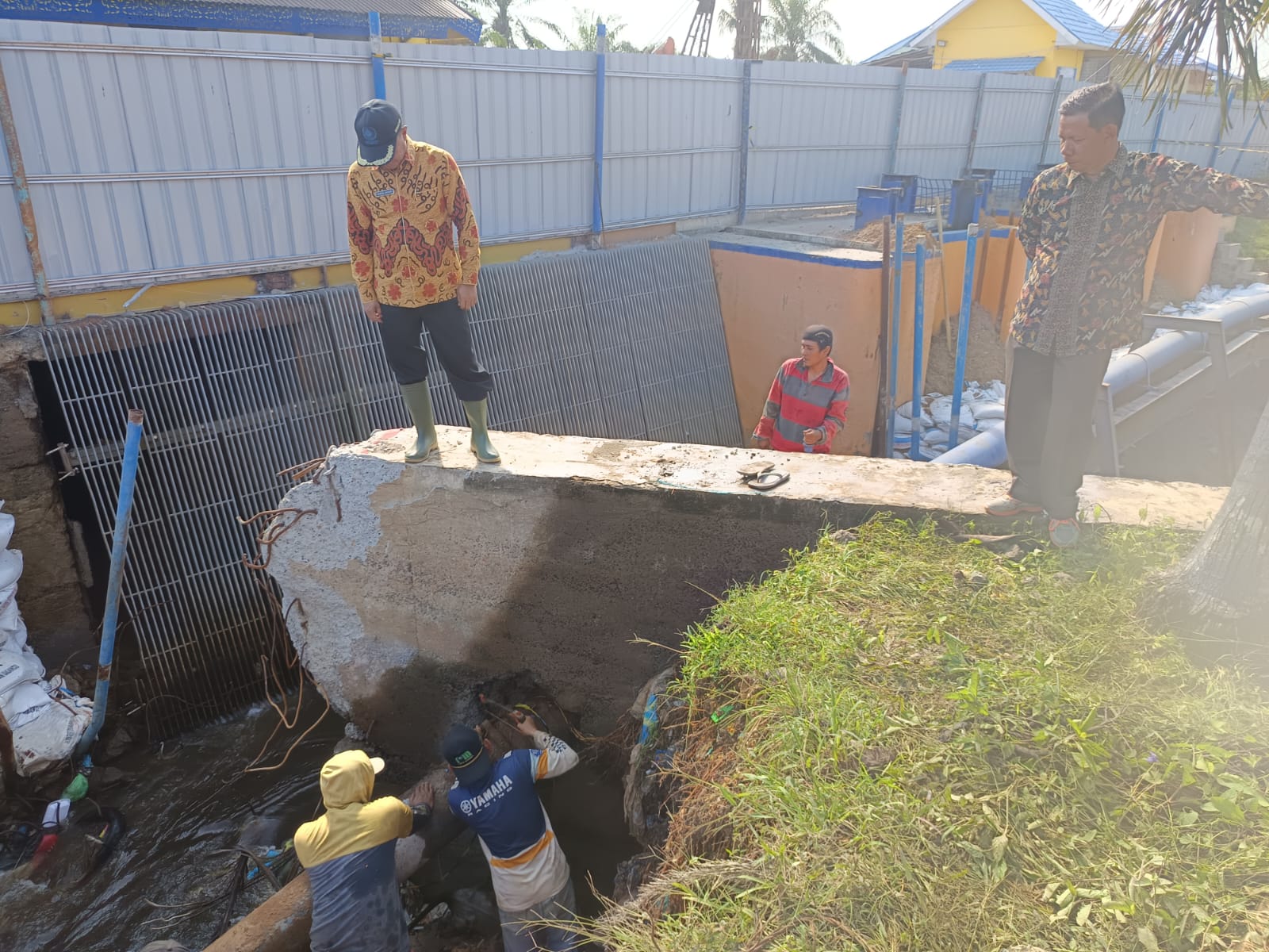 6.000 Pelanggan PDAM Tirta Hidayah Terdampak Pipa Patah Akibat Proyek Jembatan Tanjung Agung