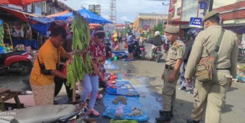 Pemkot Bengkulu Lakukan Penataan dan Penertiban Pedagang di Jalan KZ Abidin II, Ini Alasannya