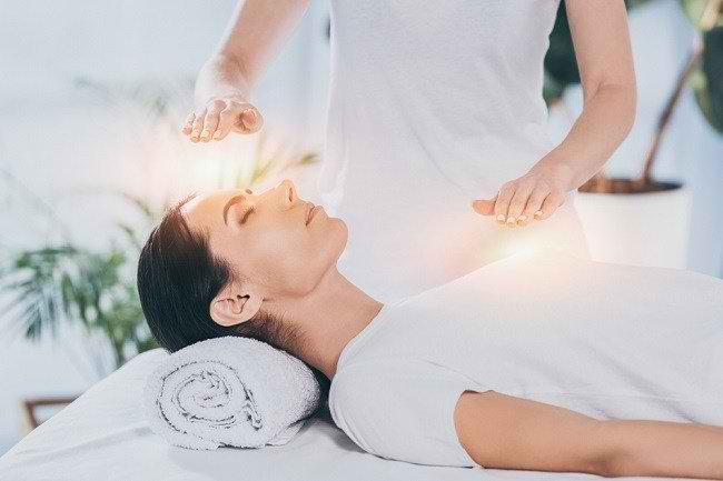 Reiki! Terapi Alternatif Jepang yang Menggunakan Media Energi