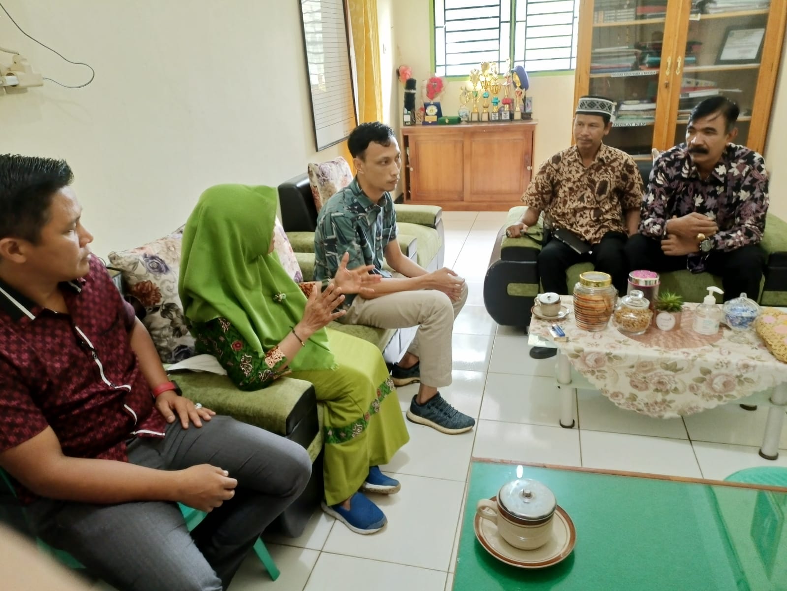 52 Siswi SMP di Bengkulu Utara Sayat Tangan Pakai Kaca dan Pentul, Ada 2 Penyebab Aksi Nekat Itu    