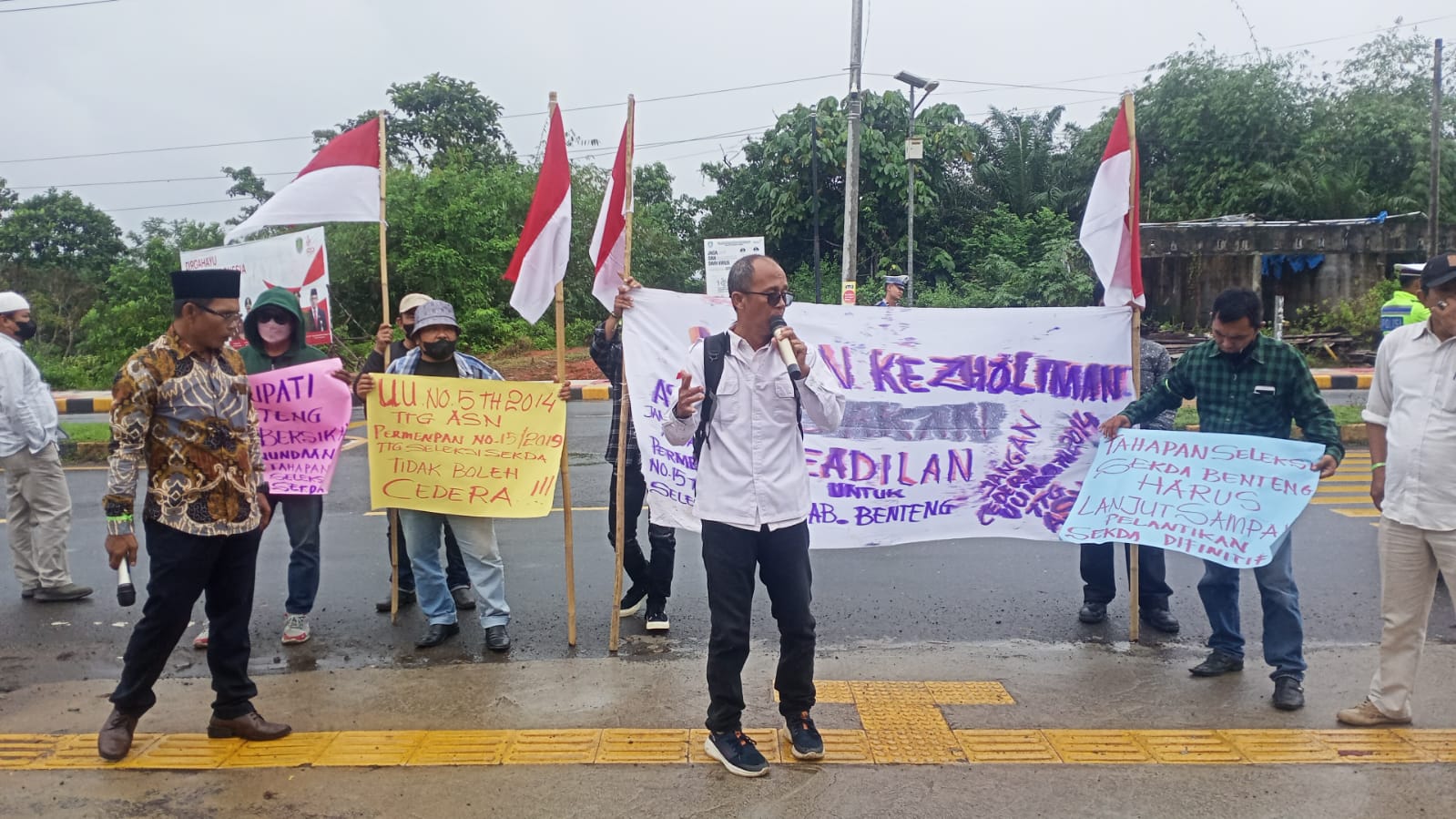 Ormas dan LSM Demo Kantor Bupati Bengkulu Tengah, Ini Tuntutannya