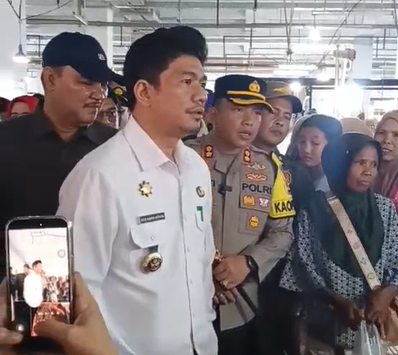 Jamin Harga Bahan Pokok Stabil, Bupati Bengkulu Utara Pantau Distribusi Pangan di Taba Tembilang