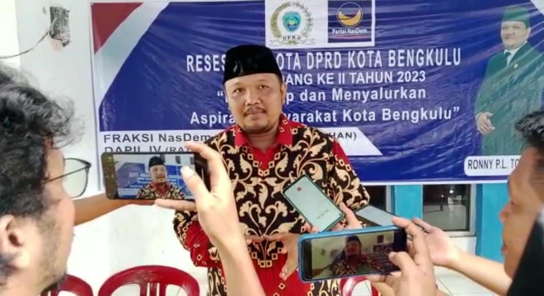 Reses Roni Tobing, Banyak Warga Kurang Mampu Tak Tersentuh Bansos Melapor