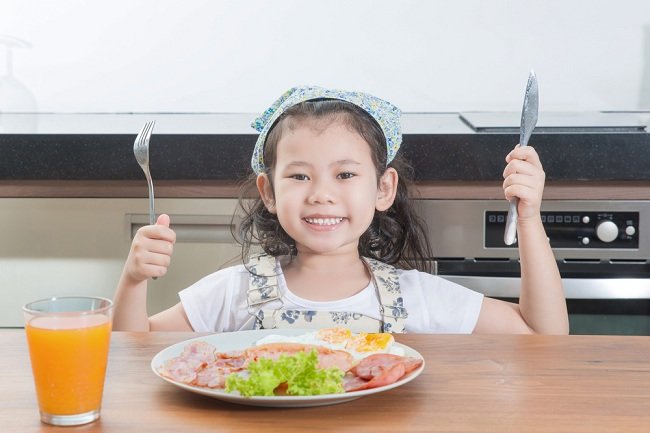 6 Makanan Ini Bagus untuk Perkembangan Otak Anak!