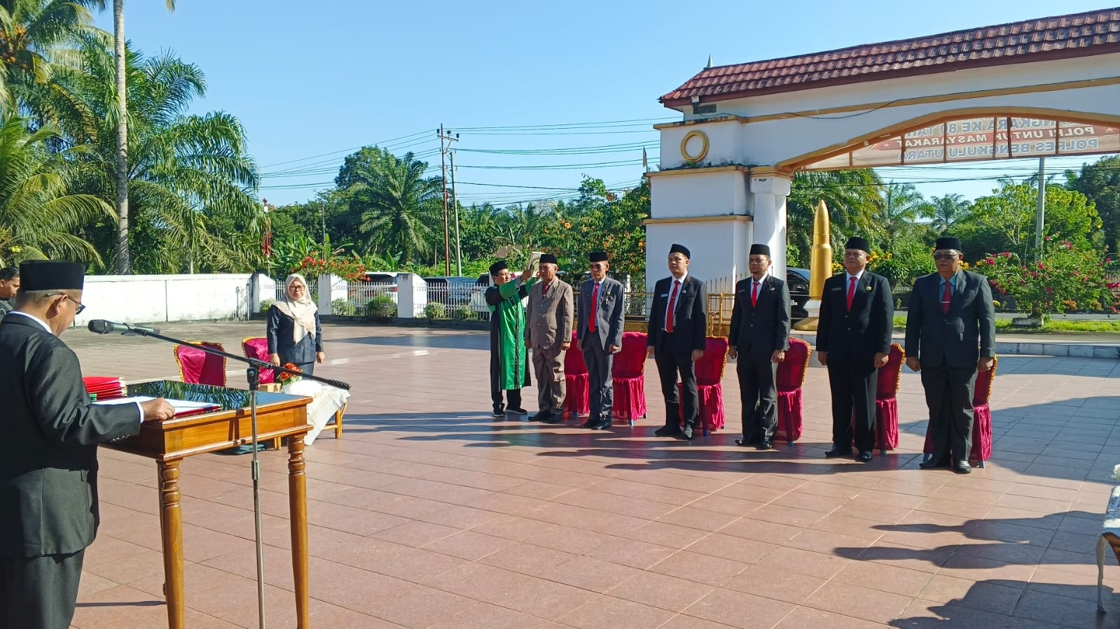 Enam Pejabat Hasil JPTP Dilantik di Makam Pahlawan, Wabup Tekankan Pemerintahan Bersih