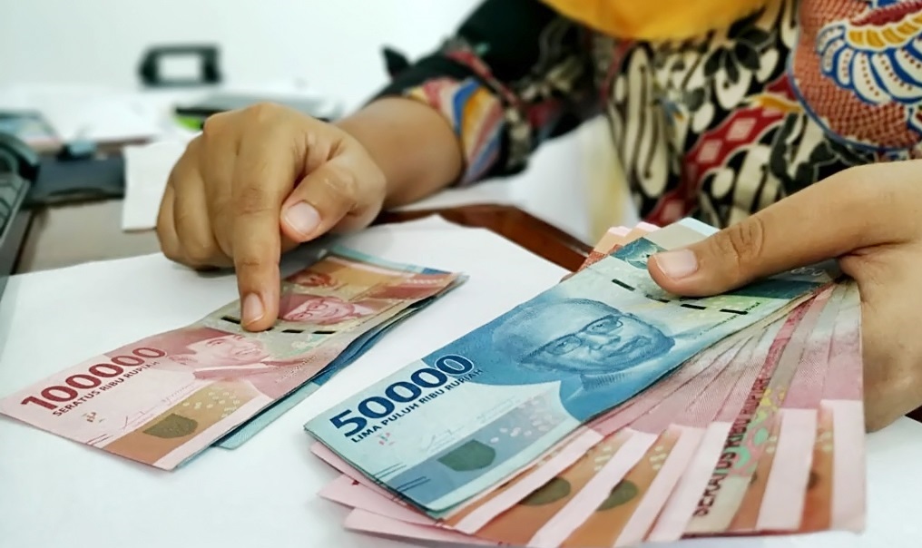 Begini Cara Meminjam Uang di Bank Tanpa Agunan!