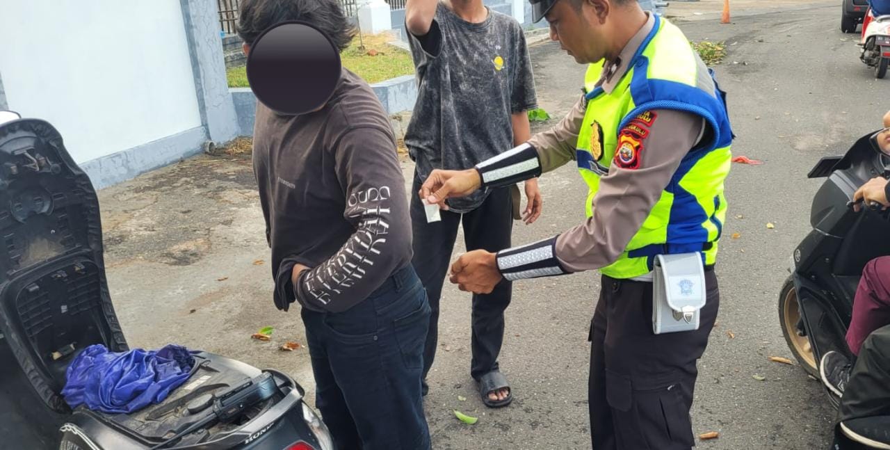 Apes! Ditilang Karena Bonceng 3, Pemuda di Bengkulu Ini Malah Tertangkap Bawa Barang Diduga Narkoba 