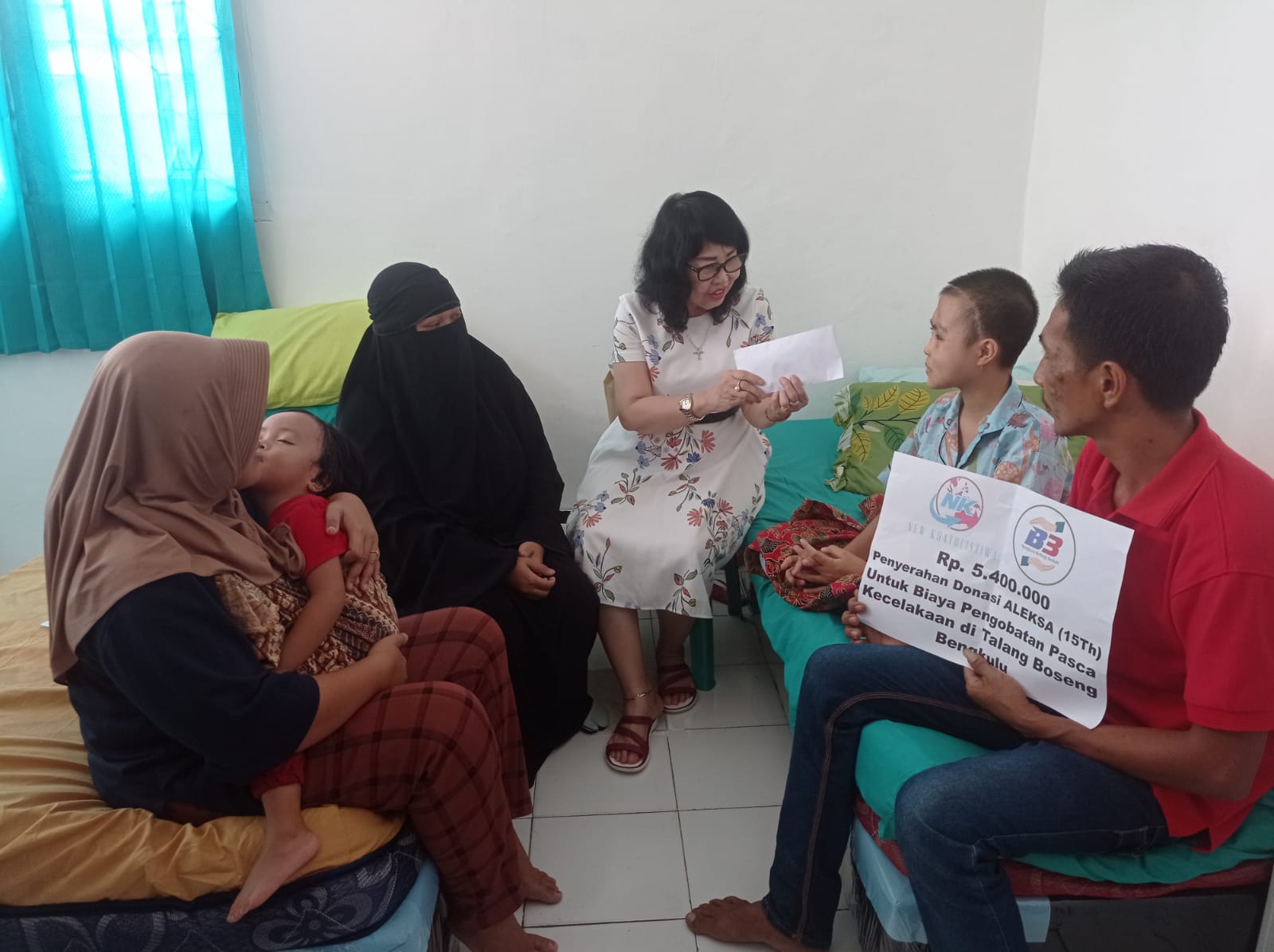 Aleksa, Korban Kecelakaan di Bengkulu Tengah Terima Bantuan Lina Tandri dan Gerakan BBB