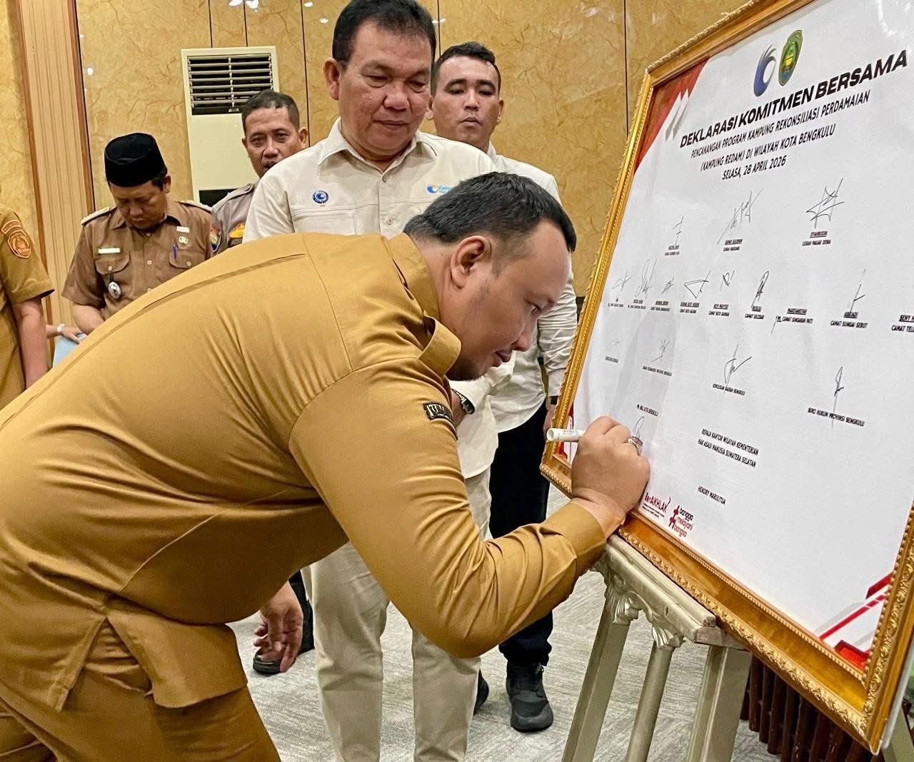 Pemkot Bengkulu Canangkan Kampung REDAM, Wawali Tekankan Gerakan Moral Perdamaian