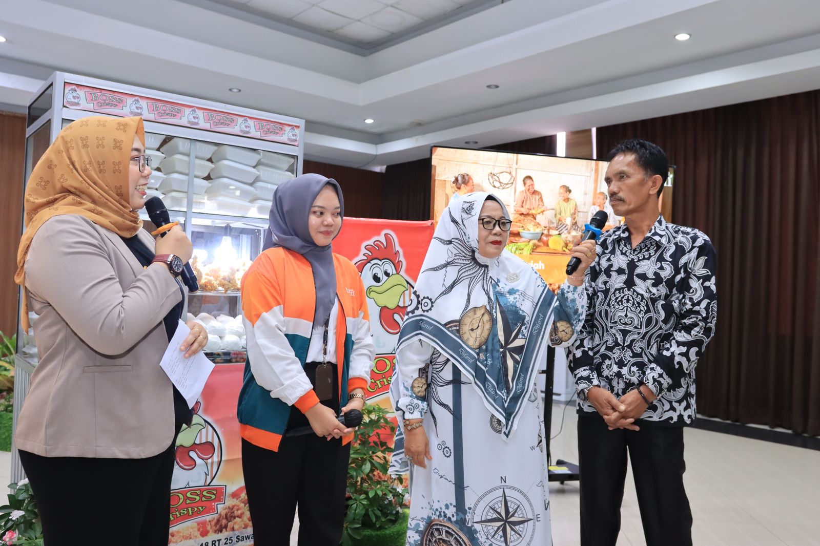 Bangganya Ibu Meliyani & Pak Syafril, Orang Tua Selvira yang Memberi Inspirasi Remaja Bengkulu