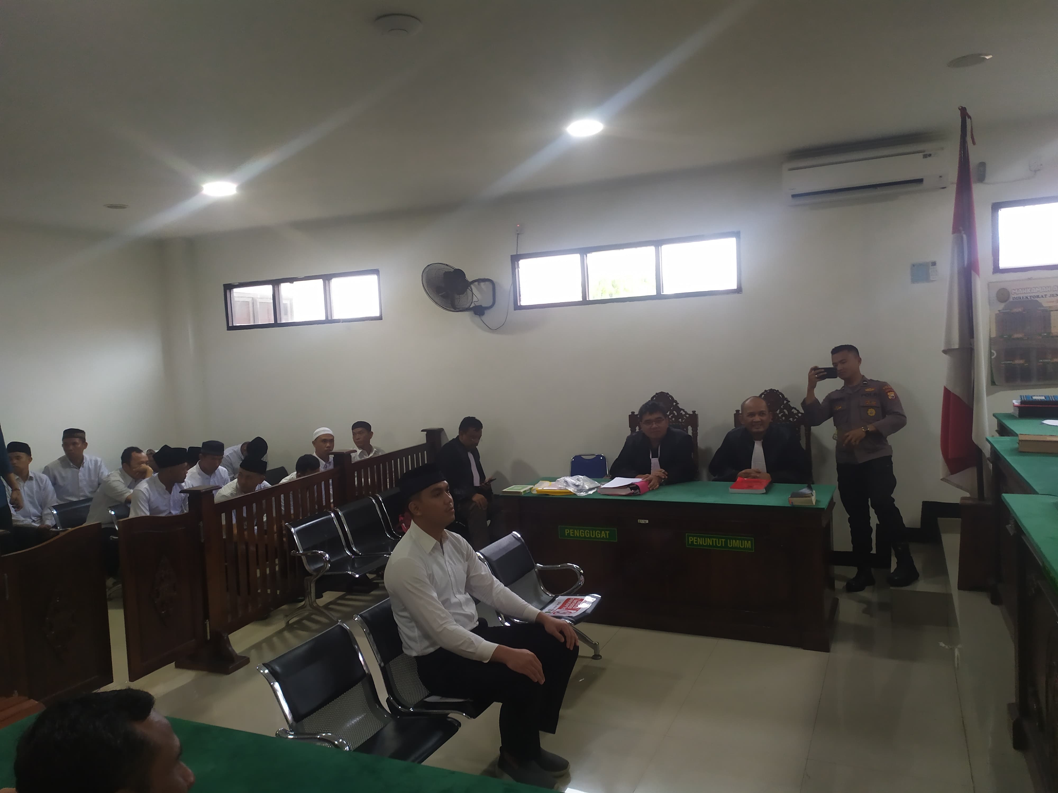 Sidang Saksi Polisi Aniaya Polisi, Terungkap Terdakwa Beraksi Bersama Dua Temannya 