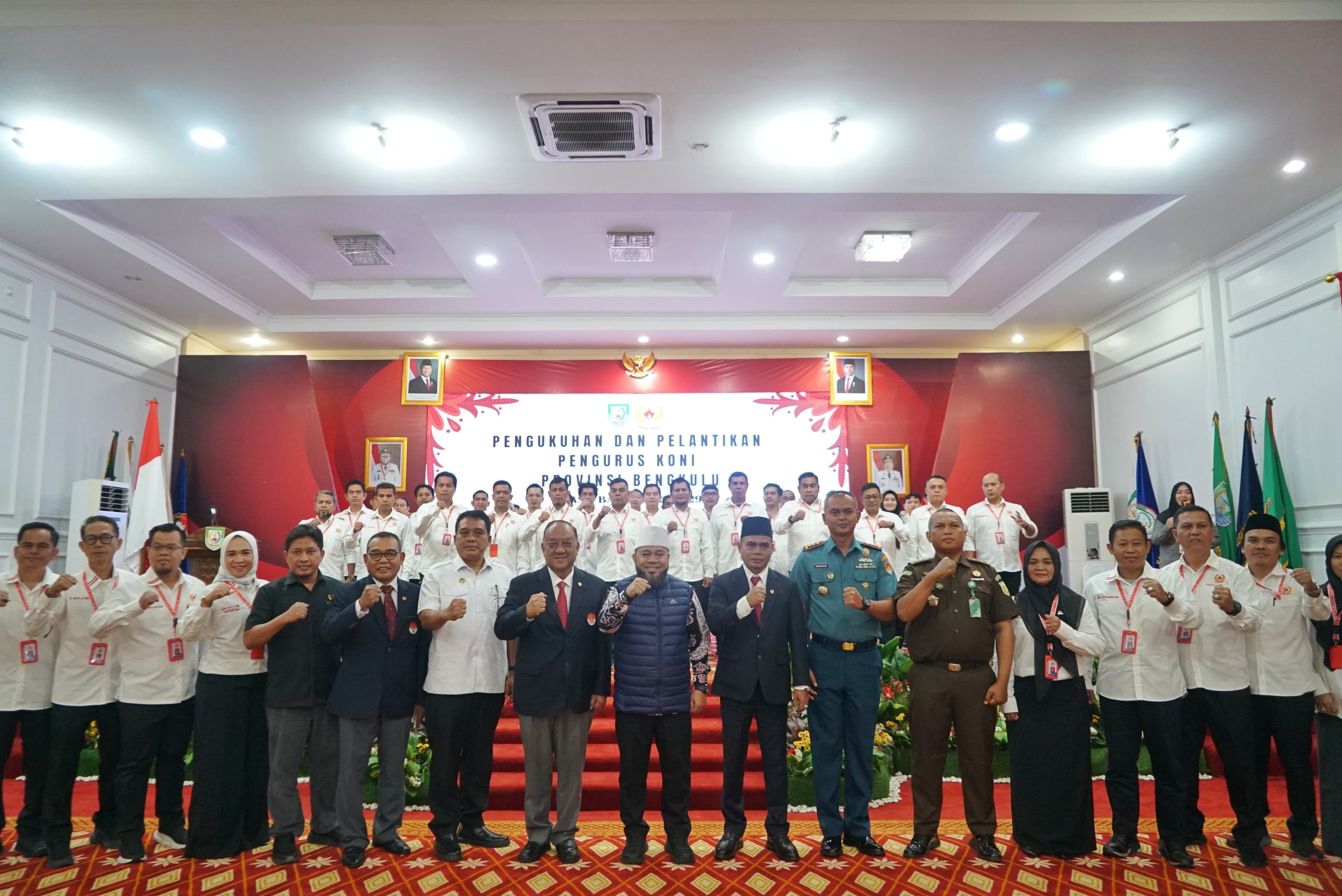 Pengurus KONI Dilantik, Gubernur Helmi Tekan Perbaikan Infrastruktur Olahraga di Bengkulu 