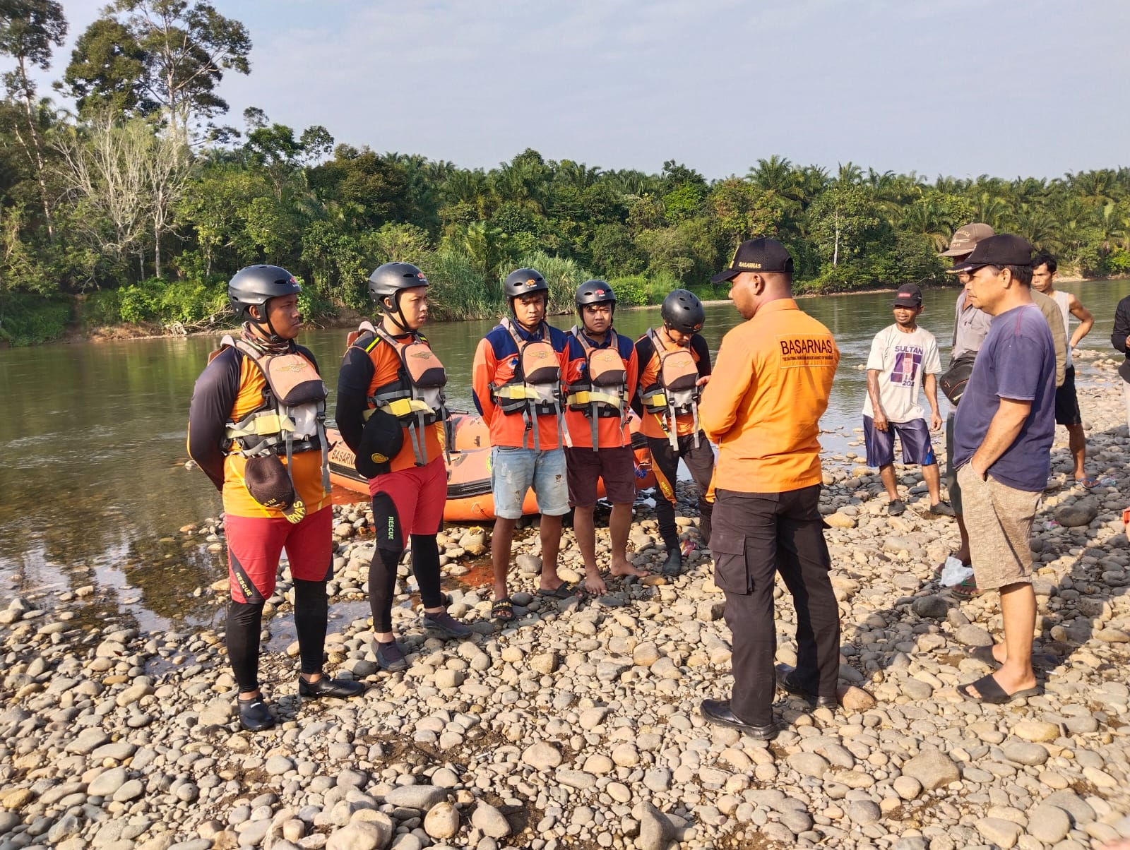 Pemuda Desa Napal Putih Bengkulu Utara Hilang Terseret Arus Sungai