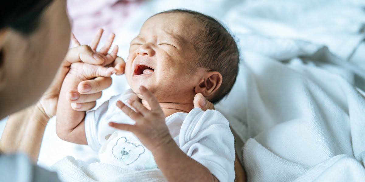 Bingung Anak Sering Menangis Tanpa Sebab? Ini Dia Penyebabnya