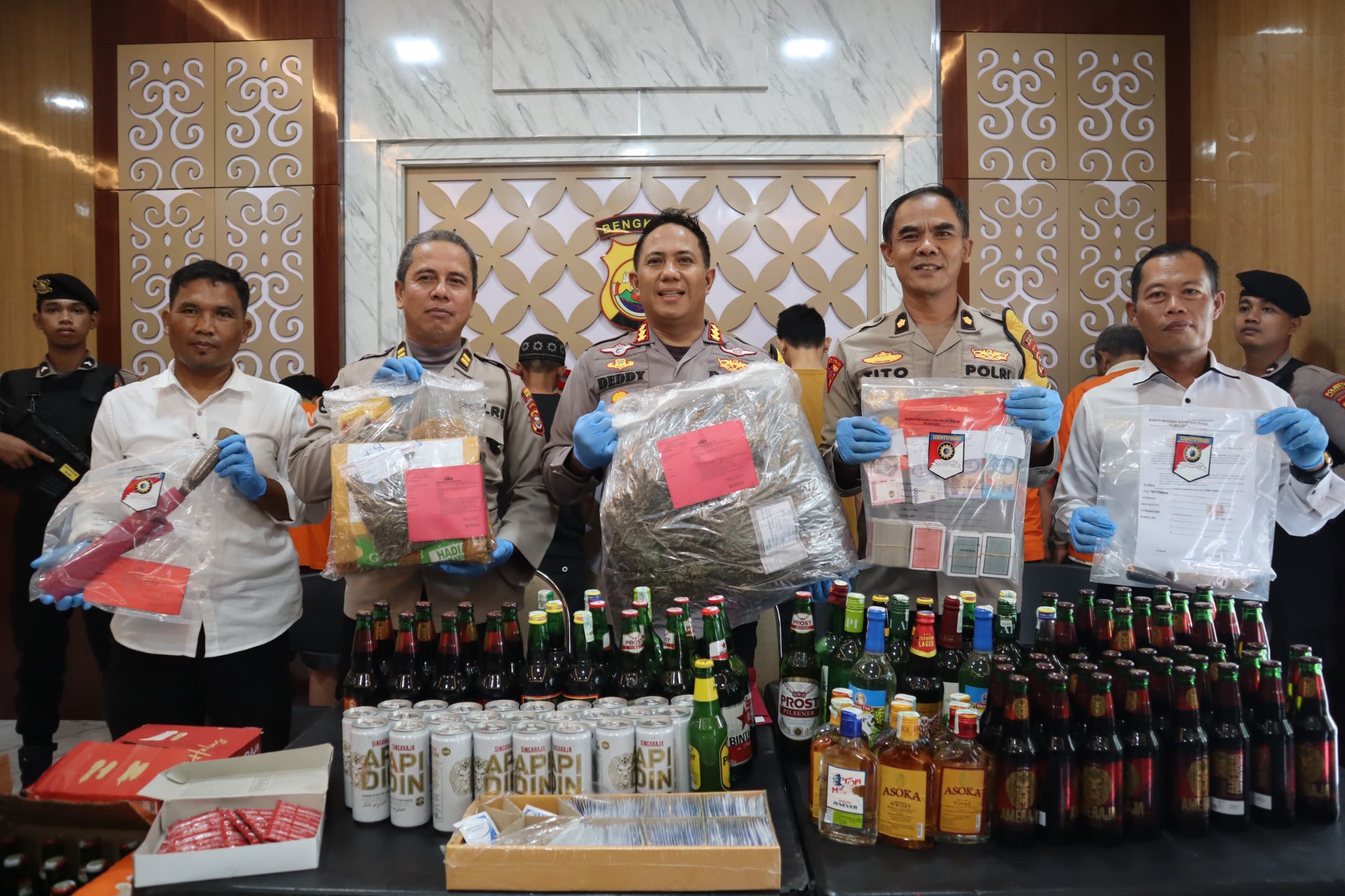 Operasi Pekat Nala 2024, Polresta Bengkulu Tahan 7 Tersangka dan Amankan Ribuan Botol Miras 