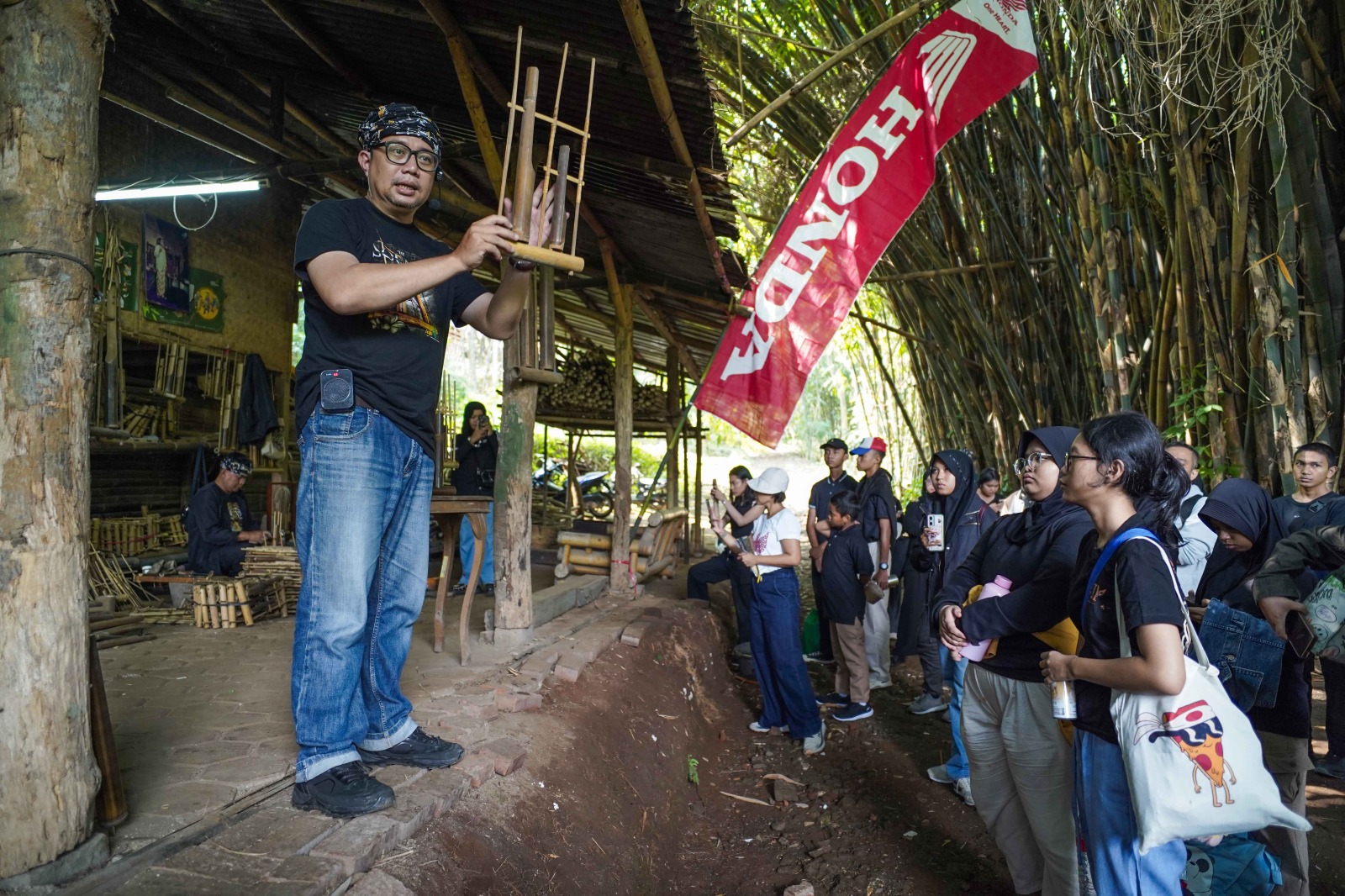 AHM Gandeng Puluhan Sekolah Jaga Warisan Budaya Indonesia